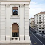 Hotiday Teatro Triest