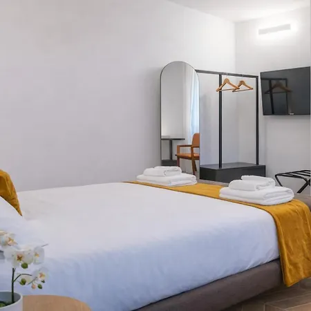 Hotiday Teatro Apartmanhotel